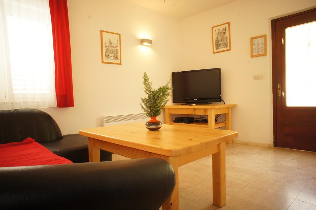 Apartments Segedin Zrnovo Extérieur photo
